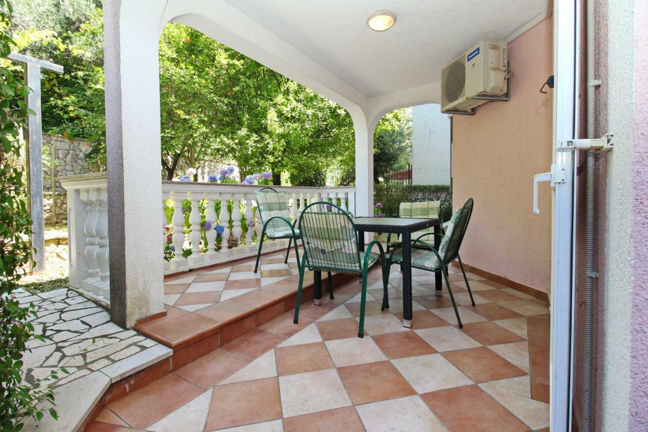 Apartments Alex Baška Εξωτερικό φωτογραφία